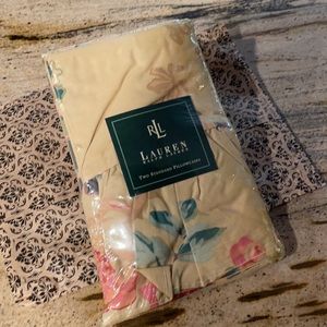 retired RARE new Ralph Lauren GRASSLAND FLORAL Standard PILLOWCASES ruffle NIP